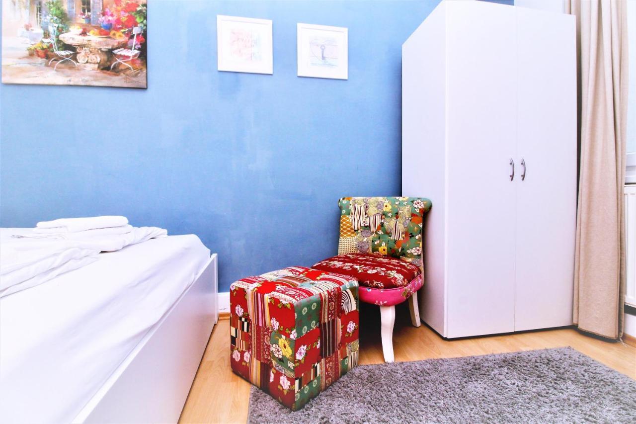 Gorgeous Hideout | City Center Apartment Wina Bagian luar foto