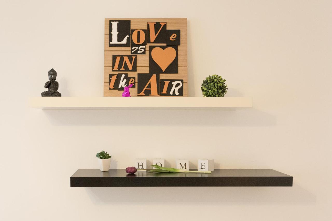 Gorgeous Hideout | City Center Apartment Wina Bagian luar foto